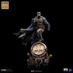 Iron Studios - DC Comics: Batman Deluxe Exclusive 1/10 Scale Statue