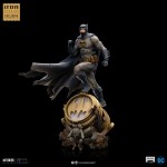 Iron Studios - DC Comics: Batman Deluxe Exclusive 1/10 Scale Statue